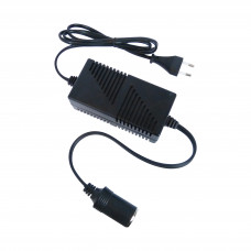 Transformator curent de la 240V la 12V 60W max 5A Carpoint Transformator curent de la 240V la 12V 60W max 5A Carpoint