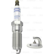 Bujie scanteie pret pt 1buc se potriveste. VOLVO C30 S40 II S60 II S80 II V40 V50 V60 I V70 III XC60 I CHERY COWIN 3 TIGGO CHEVR FORD FOCUS III (BM), Sedan, 07.2010 - BOSCH 0 242 236 663