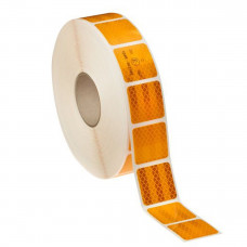 Banda reflectorizanta adeziva intrerupta pentru prelate - GALBENA (rola 5cm x 45m) Banda reflectorizanta adeziva intrerupta pentru prelate - GALBENA (rola 5cm x 45m)