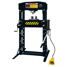 Presa pneumatica-hidraulica Hydraulic-pneumatic press load: 50 t welded construction moving cylinder cylinder stroke: 200 mm foot-operated MANOMETER placed on floor PROFITOOL 0XPTHASP050HA Presa pneumatica-hidraulica Hydraulic-pneumatic press load: 50 t welded construction moving cylinder cylinder stroke: 200 mm foot-operated MANOMETER placed on floor PROFITOOL 0XPTHASP050HA