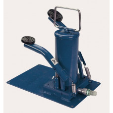 Scule pt sistem de alimentare Leg-operated hydraulic pump with a HP918 520 00 pressure hose PINDUR HP918 535 00 Scule pt sistem de alimentare Leg-operated hydraulic pump with a HP918 520 00 pressure hose PINDUR HP918 535 00