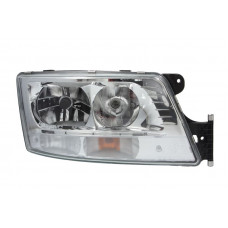 Far Headlamp R 2*LED/D1R/H7/PY21W electric with motor with daytime running light insert colour: chromium-plated MAN TGX I 09.16-09.21 ZKW 640.16-000.95 Far Headlamp R 2*LED/D1R/H7/PY21W electric with motor with daytime running light insert colour: chromium-plated MAN TGX I 09.16-09.21 ZKW 640.16-000.95
